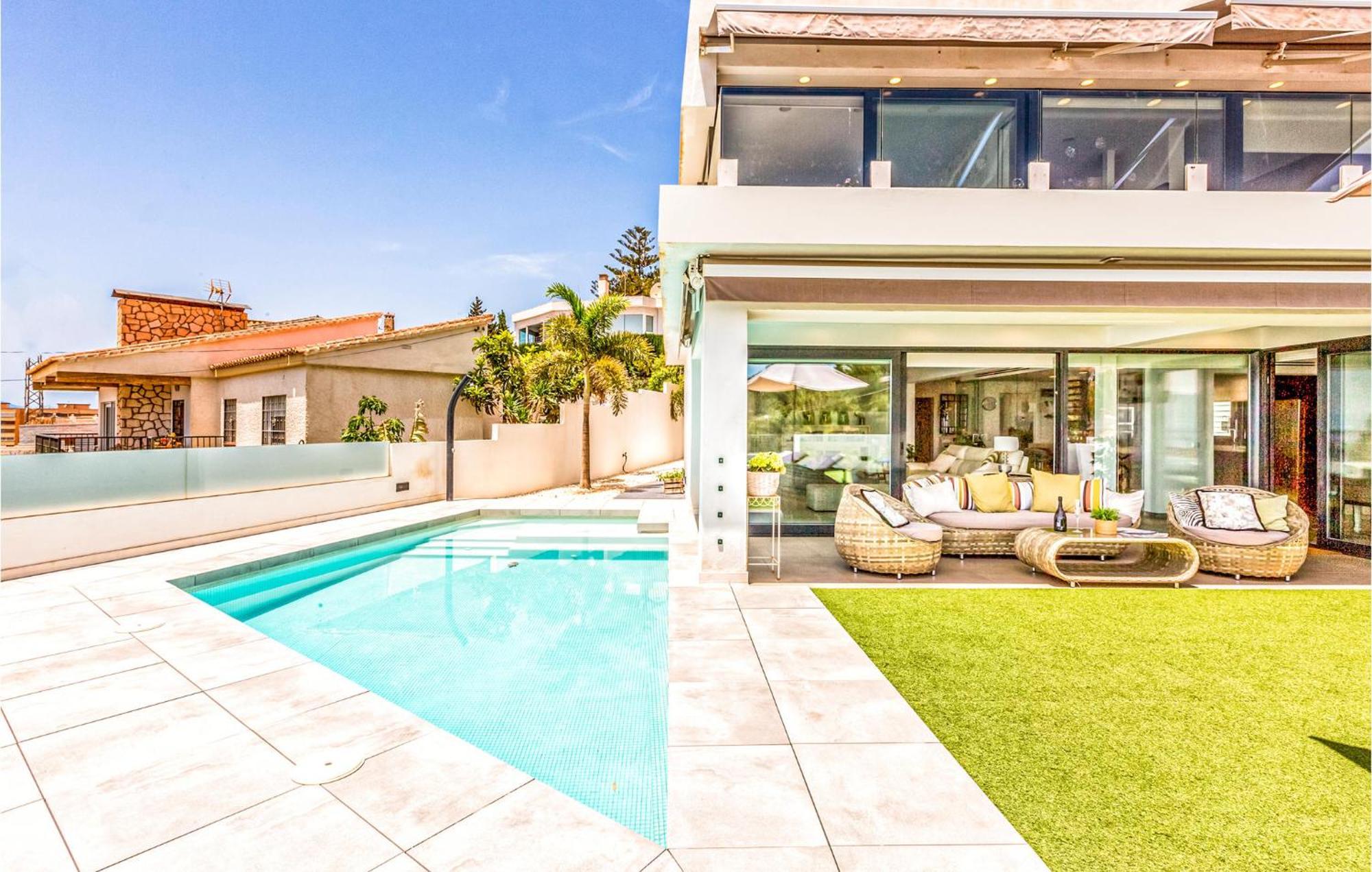 Awesome Home In Cala Del Moral With Kitchen La Cala Del Moral Екстер'єр фото
