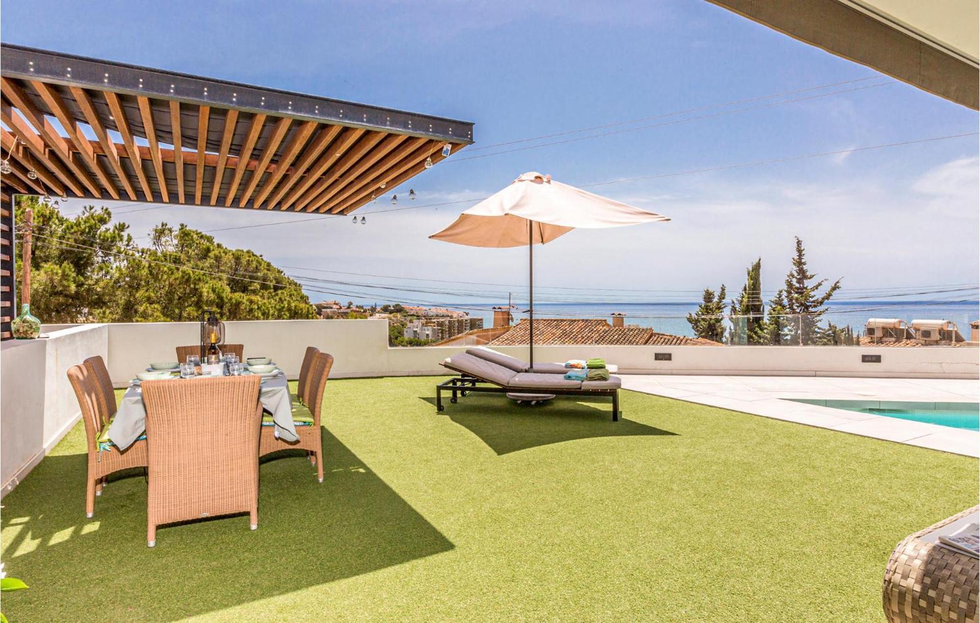 Awesome Home In Cala Del Moral With Kitchen La Cala Del Moral Екстер'єр фото